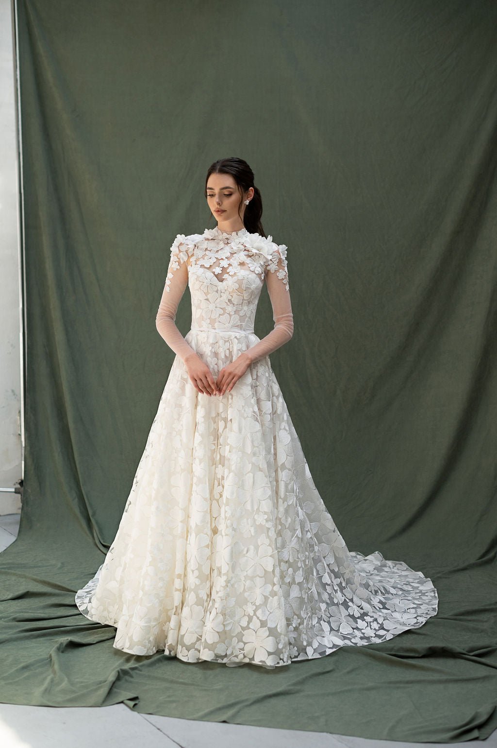 Jasmine Sample Sale wedding dress by Bethy Lade - unique bridal gown