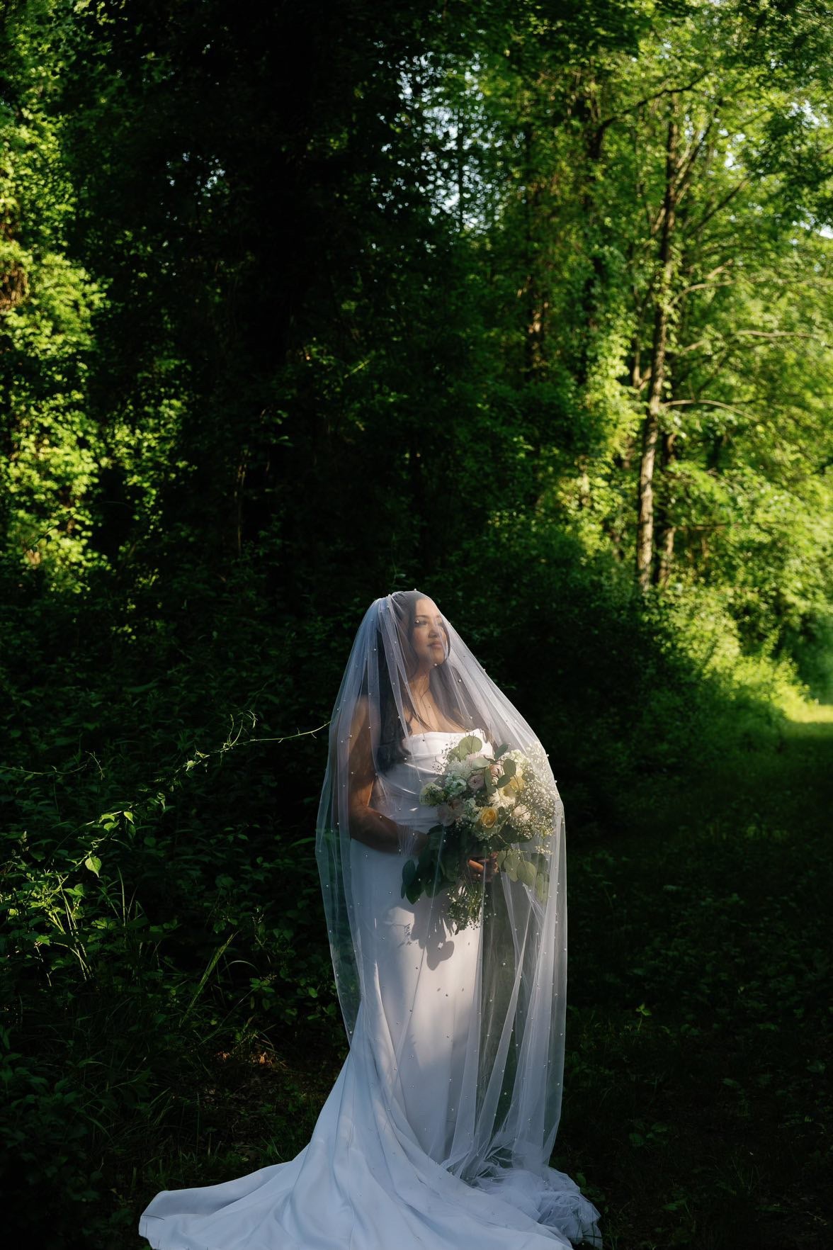 Audrey 3D Flower Sleeves Sample Sale wedding dress by Bethy Lade - unique bridal gown