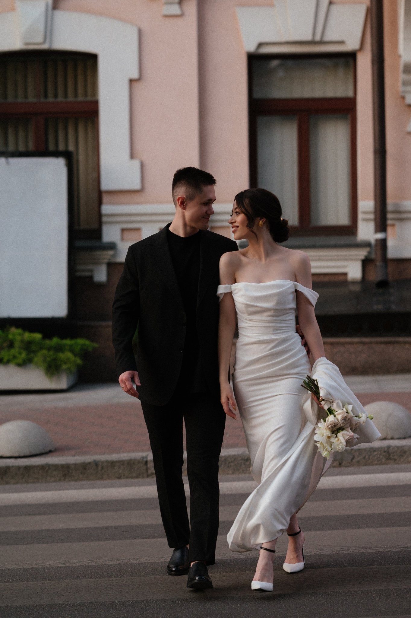 Wedding in Big City | Camellia - Bethy Lade