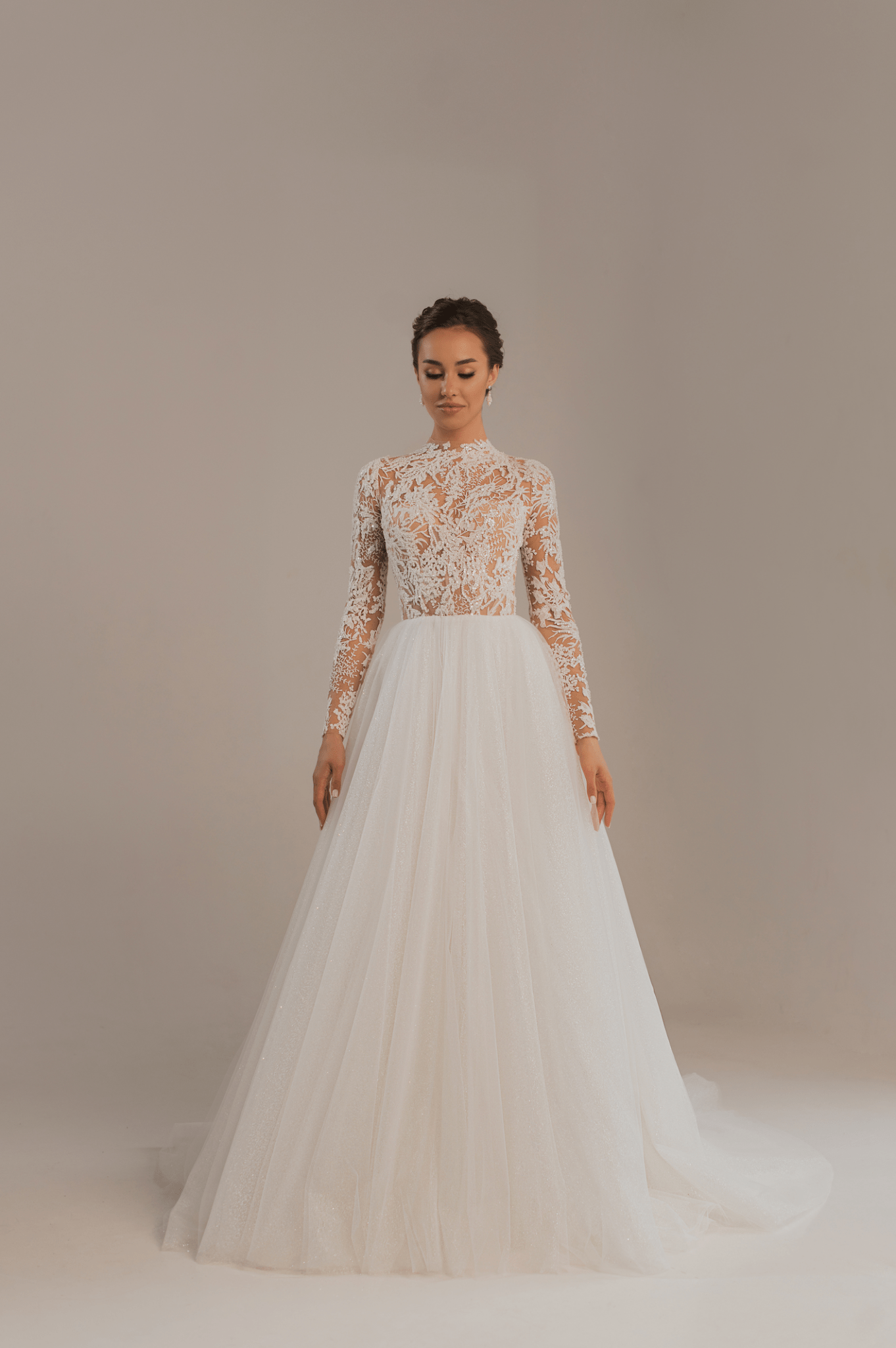Roksolana Sample Sale wedding dress by Bethy Lade - unique bridal gown